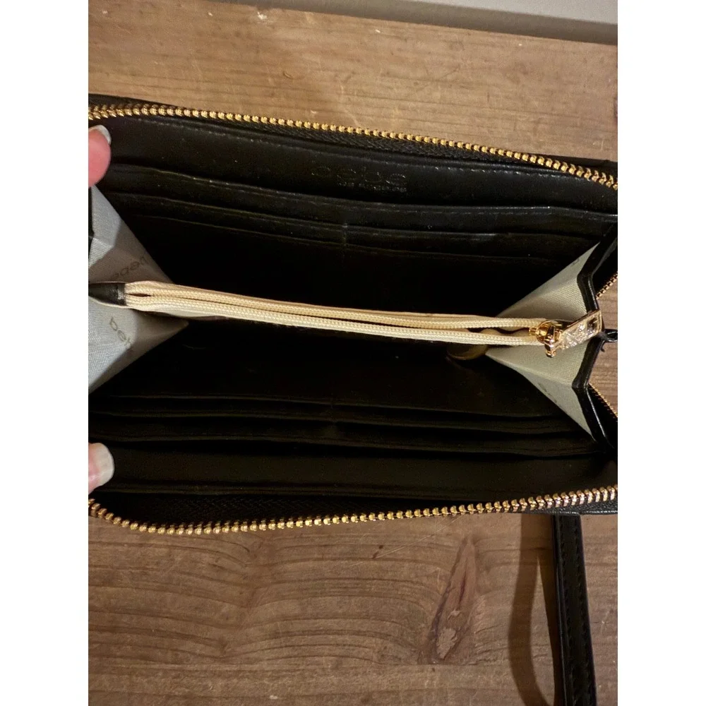 Bebe Black Quilted Rhinestone Logo Zip Around Wristlet Wallet‎ Organizer